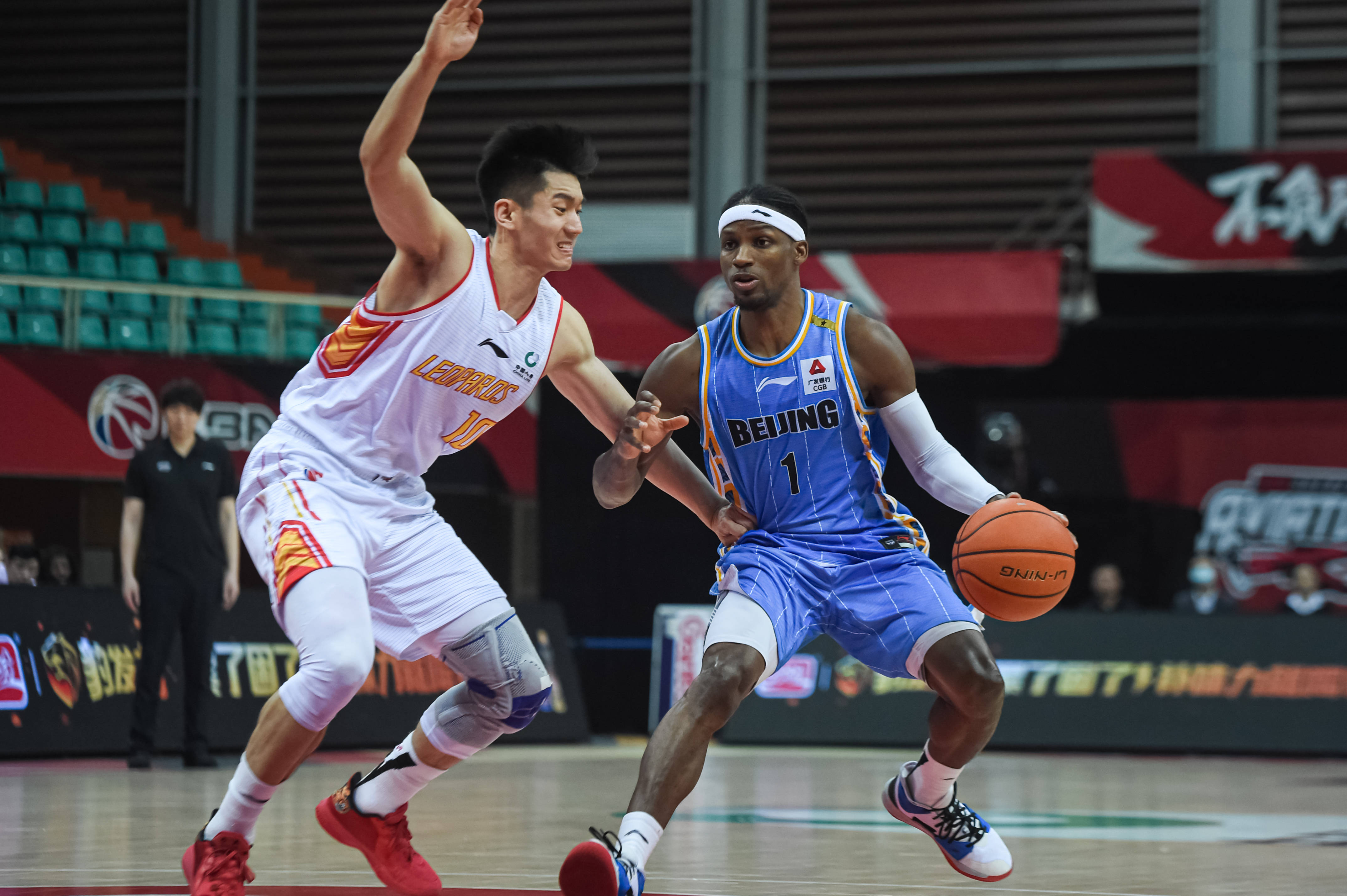 选手们将展 选手们将展