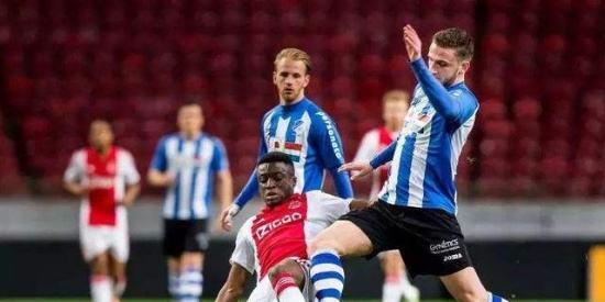 键时刻沉着 键时刻沉着